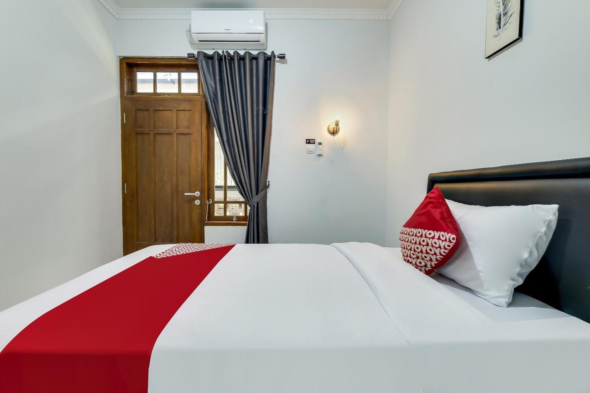 Super Oyo Capital O 90983 Harmony Easy Stay Maguwo Bagian luar foto