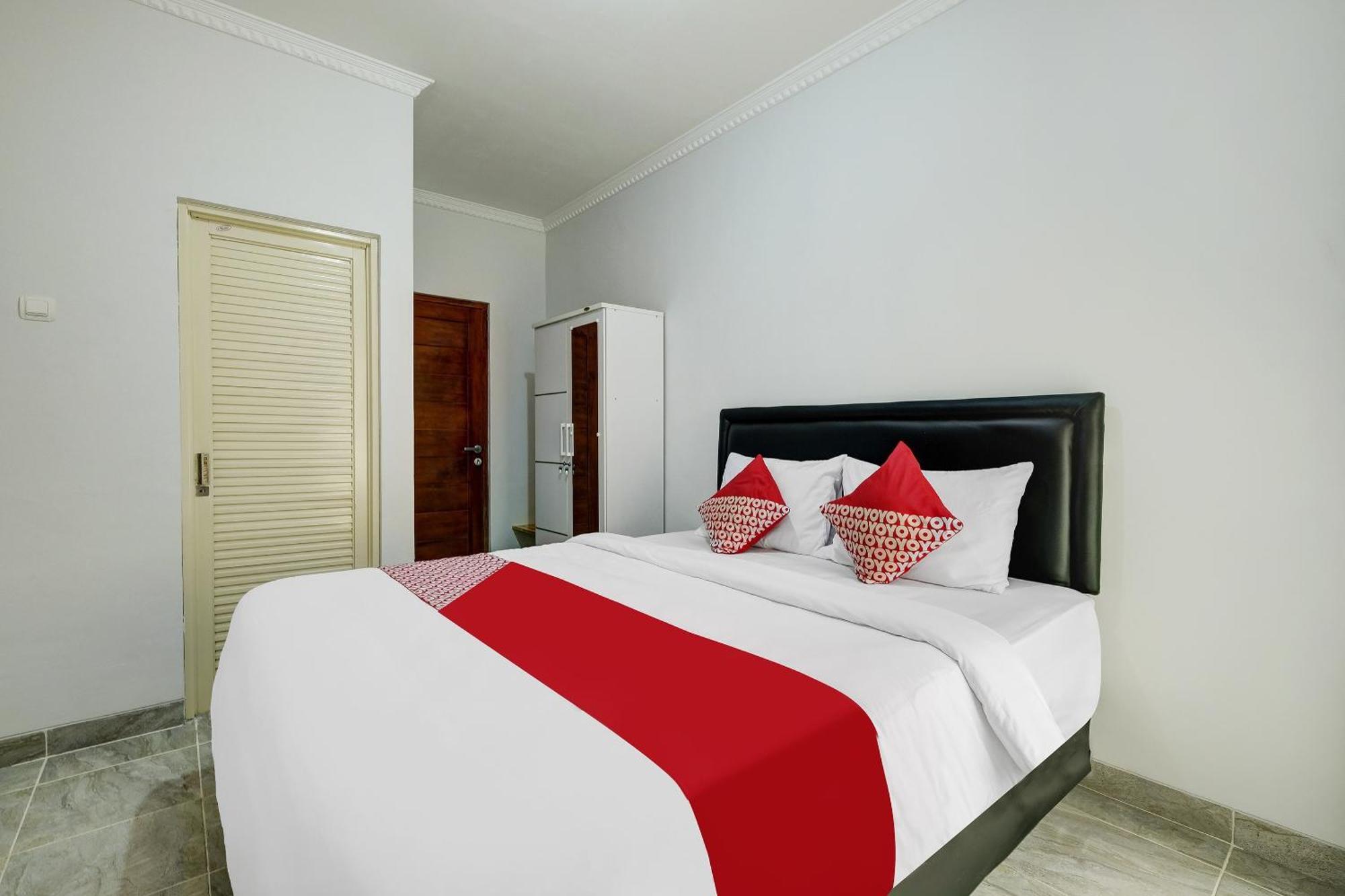 Super Oyo Capital O 90983 Harmony Easy Stay Maguwo Bagian luar foto