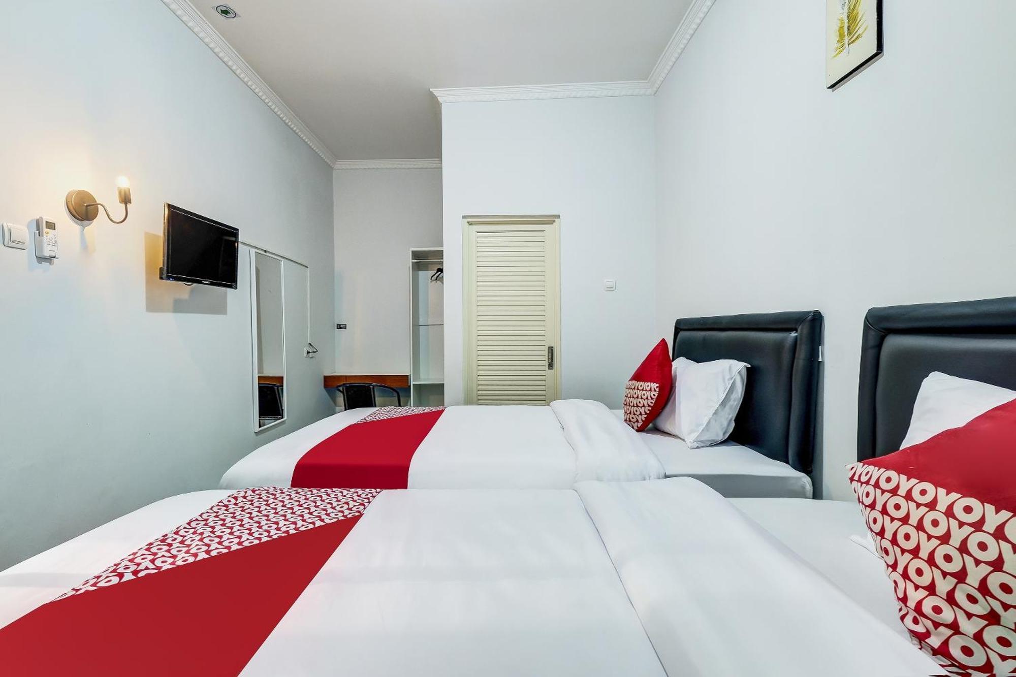 Super Oyo Capital O 90983 Harmony Easy Stay Maguwo Bagian luar foto
