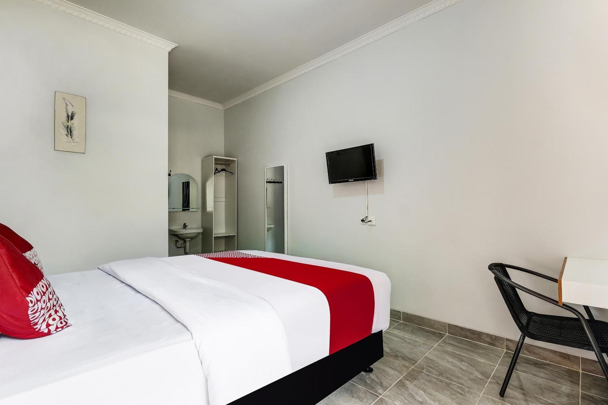Super Oyo Capital O 90983 Harmony Easy Stay Maguwo Bagian luar foto