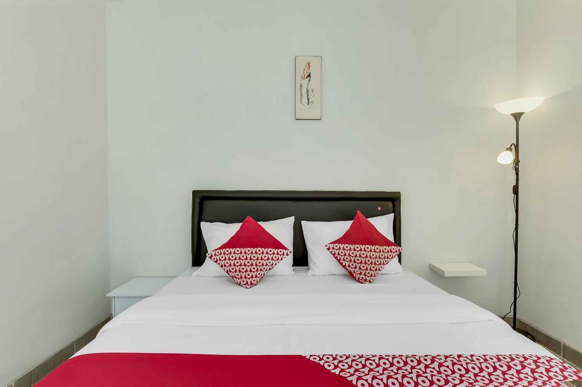 Super Oyo Capital O 90983 Harmony Easy Stay Maguwo Bagian luar foto
