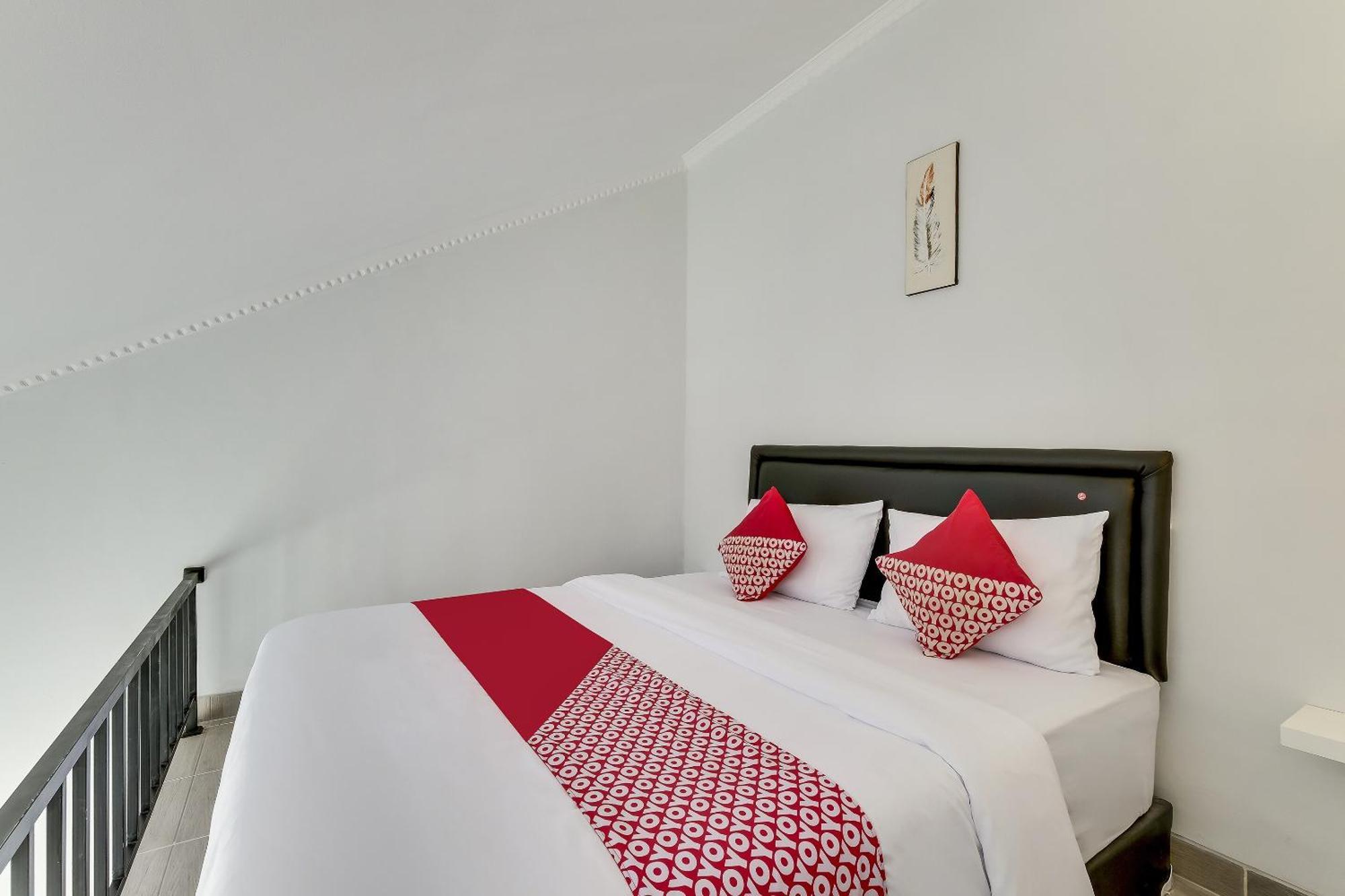 Super Oyo Capital O 90983 Harmony Easy Stay Maguwo Bagian luar foto